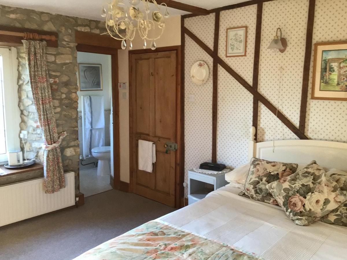 Barn Park Farm, Bed And Breakfast Stockland Exteriör bild